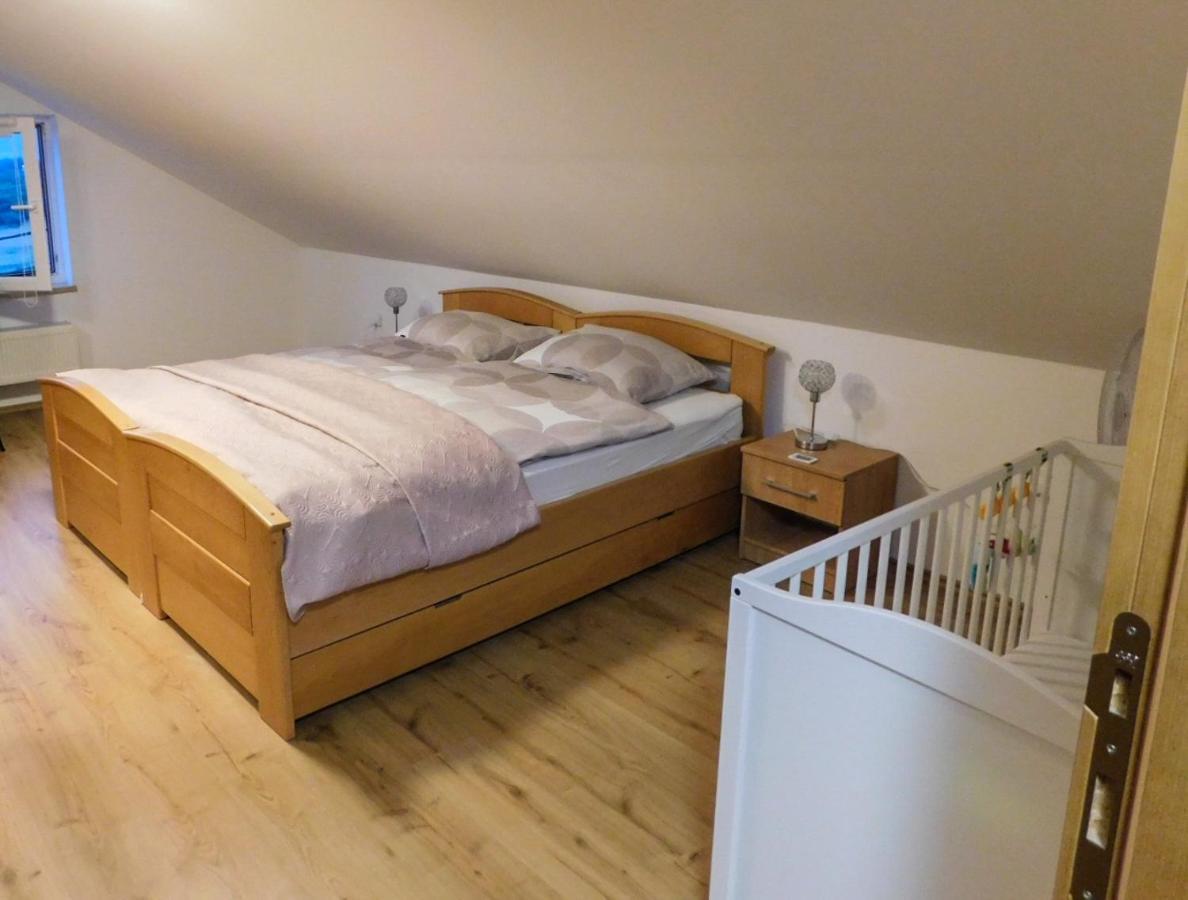 אוטוצאץ Apartman Lara מראה חיצוני תמונה
