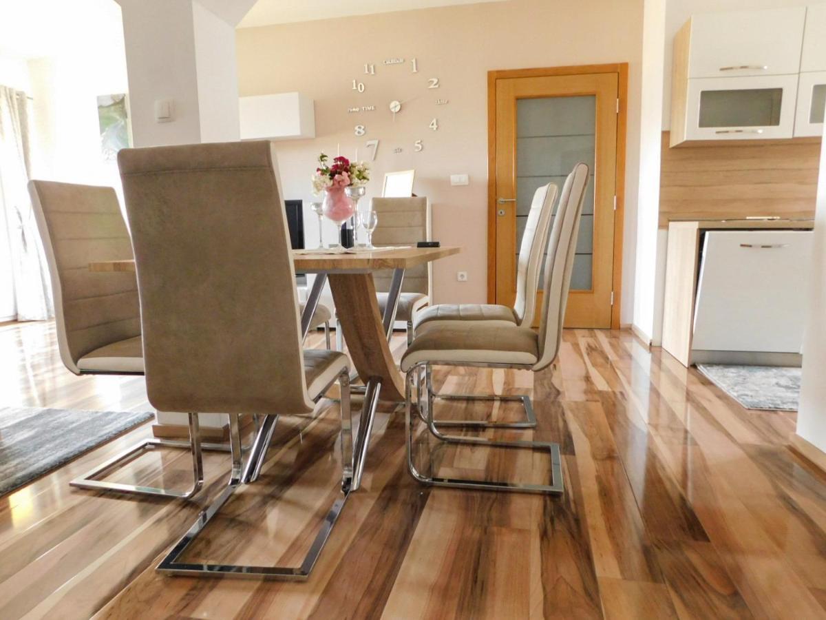 אוטוצאץ Apartman Lara מראה חיצוני תמונה
